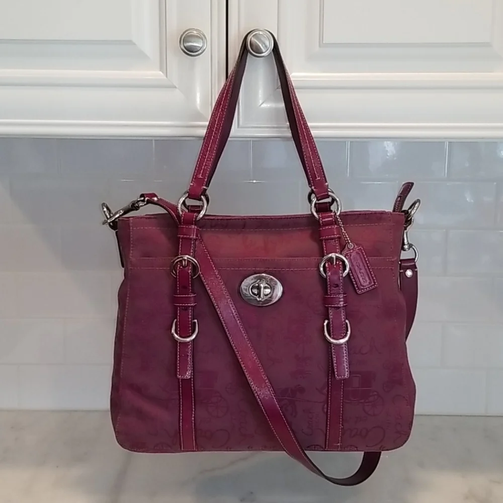 Coach Chelsea Horse & Carriage Convertible Bag